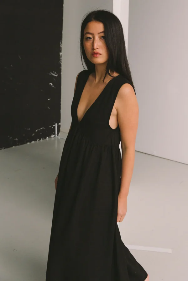 LEISURE DRESS - VINTAGE BLACK